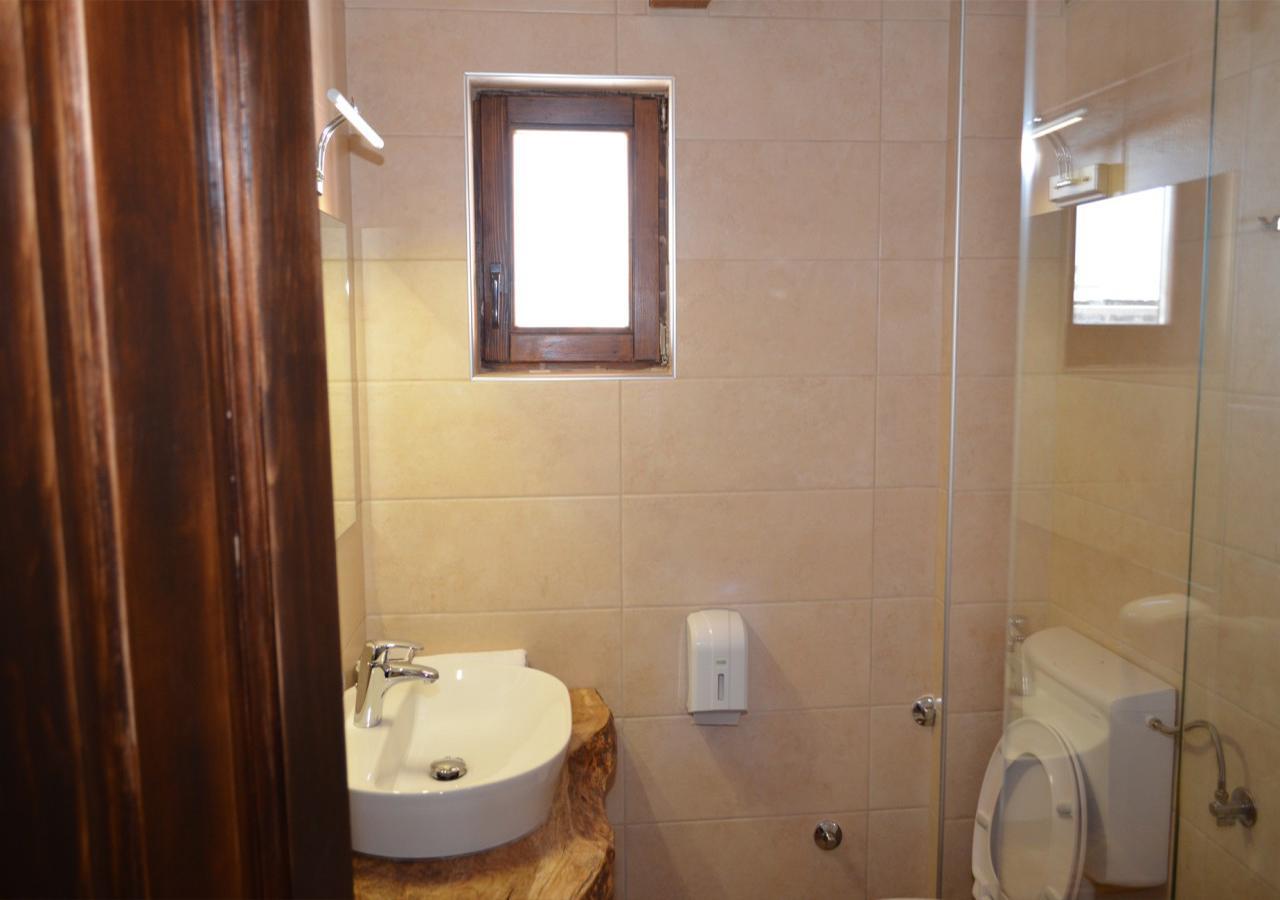 Konoba Ognjiste Bed & Breakfast Sokolac  ภายนอก รูปภาพ