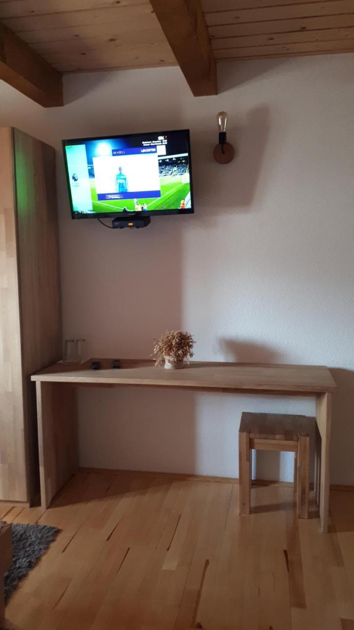Konoba Ognjiste Bed & Breakfast Sokolac  ภายนอก รูปภาพ