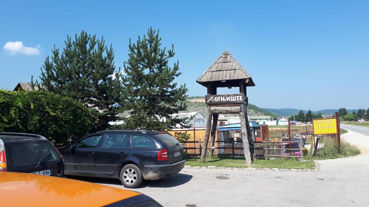 Konoba Ognjiste Bed & Breakfast Sokolac  ภายนอก รูปภาพ